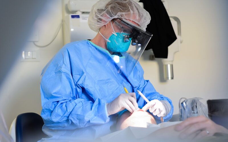 Qué es una endodoncia y cuándo se necesita: cómo se salva un diente en Panamá