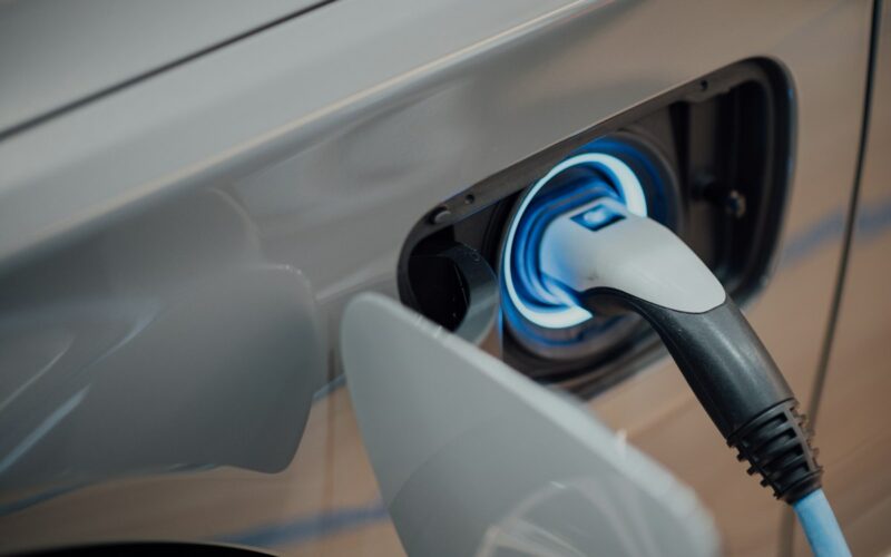 Plug-in hybrids in Panama: what they are, how they charge and who sells them