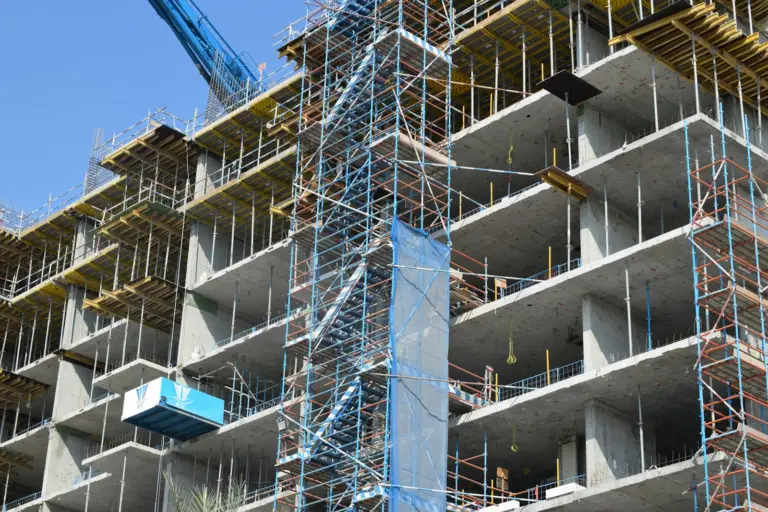 Buying Pre-Sale in Panama: Purchase Promise, Payments and Handover