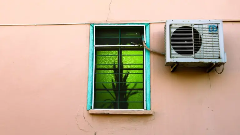 Aire acondicionado que gotea o huele mal en Panamá: causas y qué revisar