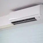 Inverter or conventional air conditioning for a commercial space in Panama