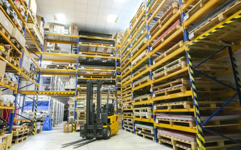 Business Warehouse in Panama: Inventory, Dock and Contracts